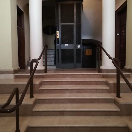 Colosseo Luxe Apartment In The Center Of Рим Екстер'єр фото