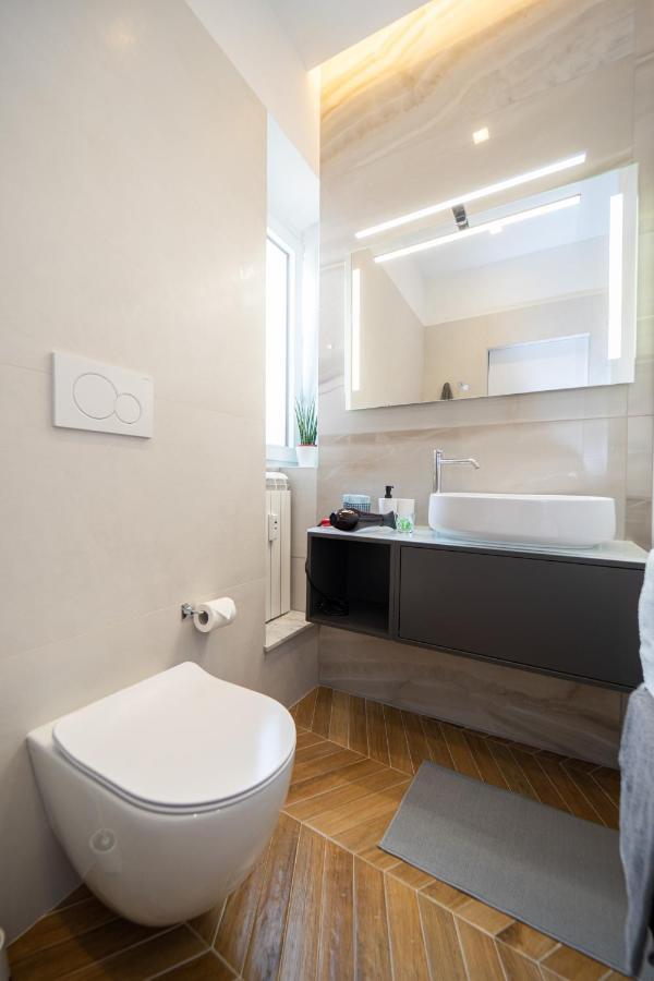 Colosseo Luxe Apartment In The Center Of Рим Екстер'єр фото