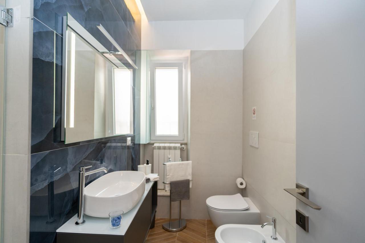 Colosseo Luxe Apartment In The Center Of Рим Екстер'єр фото