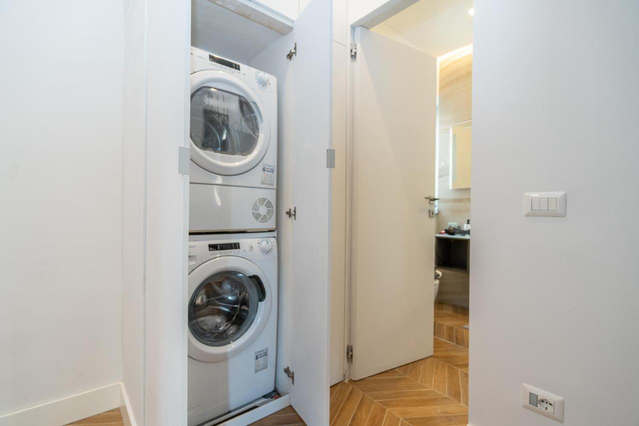 Colosseo Luxe Apartment In The Center Of Рим Екстер'єр фото