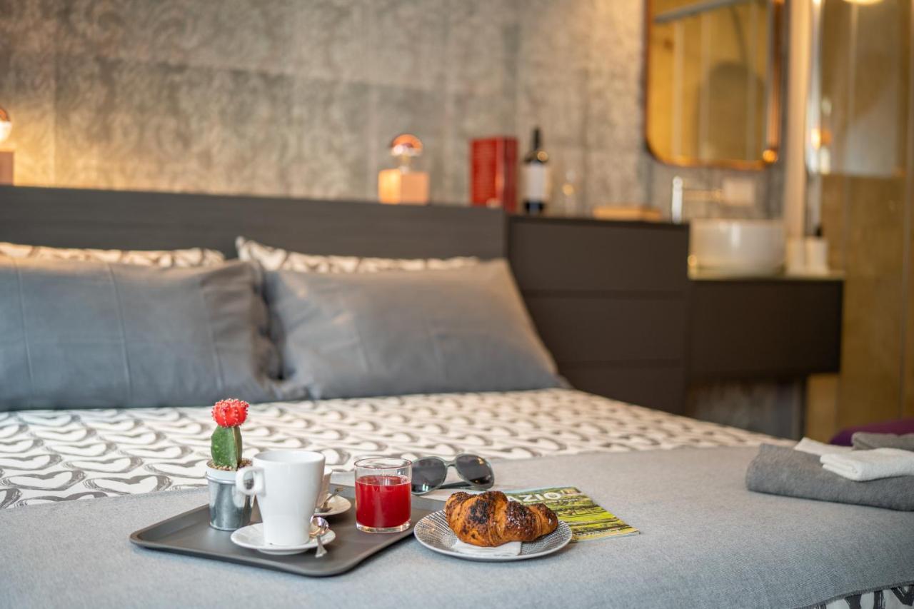 Colosseo Luxe Apartment In The Center Of Рим Екстер'єр фото