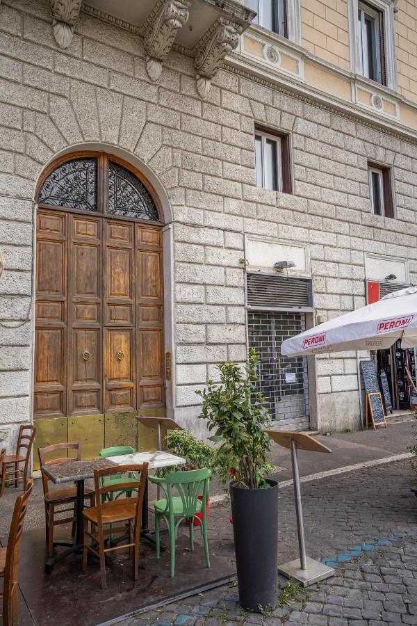 Colosseo Luxe Apartment In The Center Of Рим Екстер'єр фото