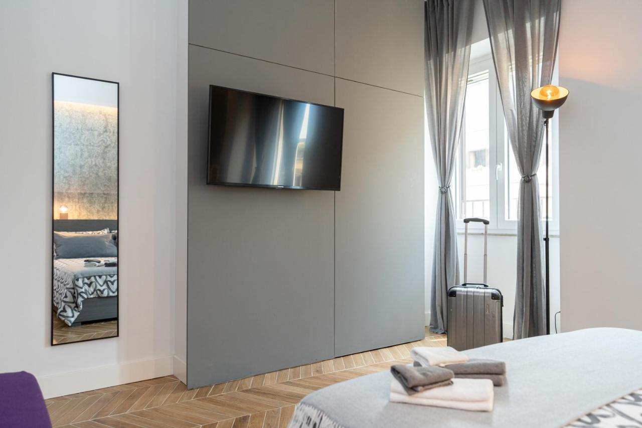 Colosseo Luxe Apartment In The Center Of Рим Екстер'єр фото