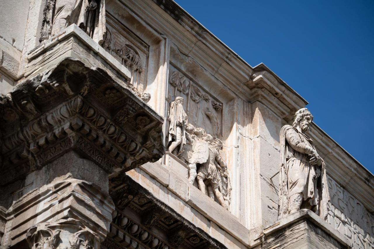 Colosseo Luxe Apartment In The Center Of Рим Екстер'єр фото