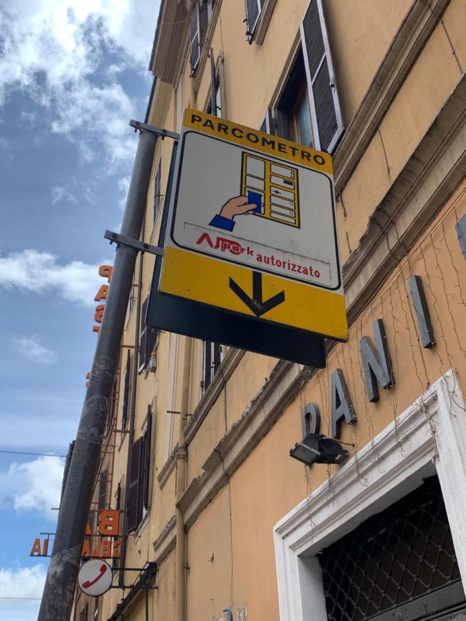 Colosseo Luxe Apartment In The Center Of Рим Екстер'єр фото